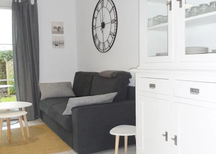 3 Pieces Avec Jardin Privatif Sud, Parking, Piscine - Proche Port Guillaume - Fr-1-487-320