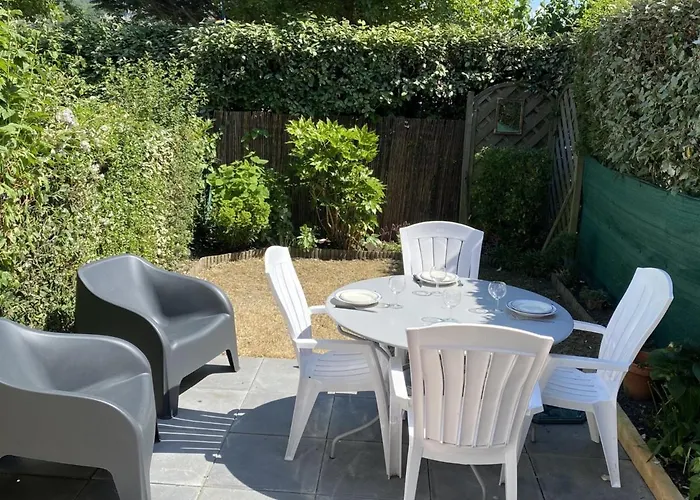 Nyaraló 3 Pieces Avec Jardin Privatif Sud, Parking, Piscine - Proche Port Guillaume - Fr-1-487-320 *