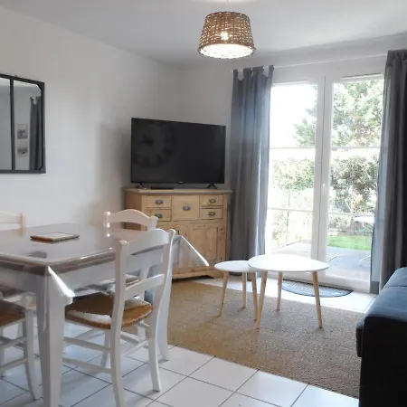 3 Pieces Avec Jardin Privatif Sud, Parking, Piscine - Proche Port Guillaume - Fr-1-487-320 * Dives-sur-Mer